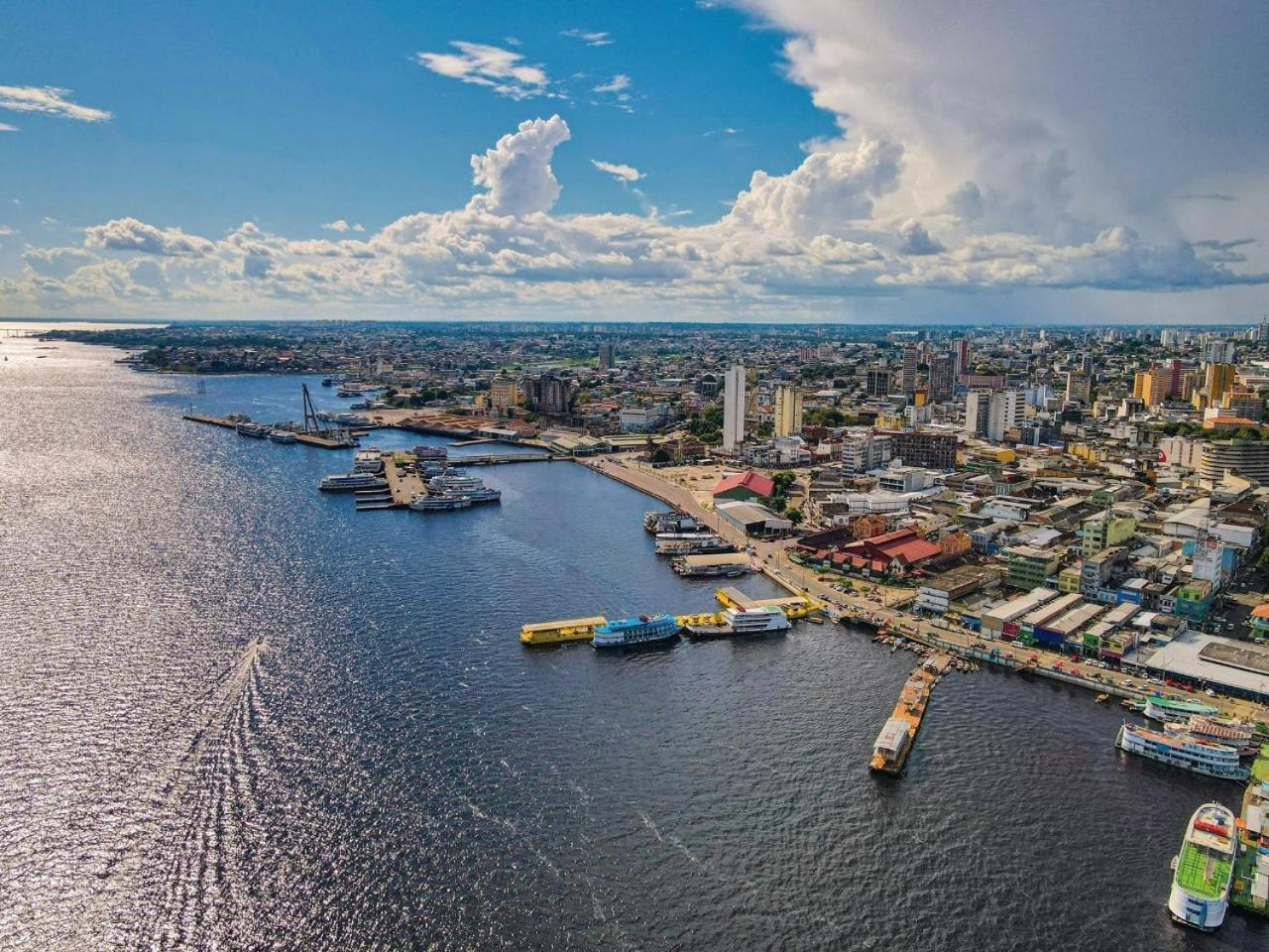 Solo Nunes Manaus Esterno foto